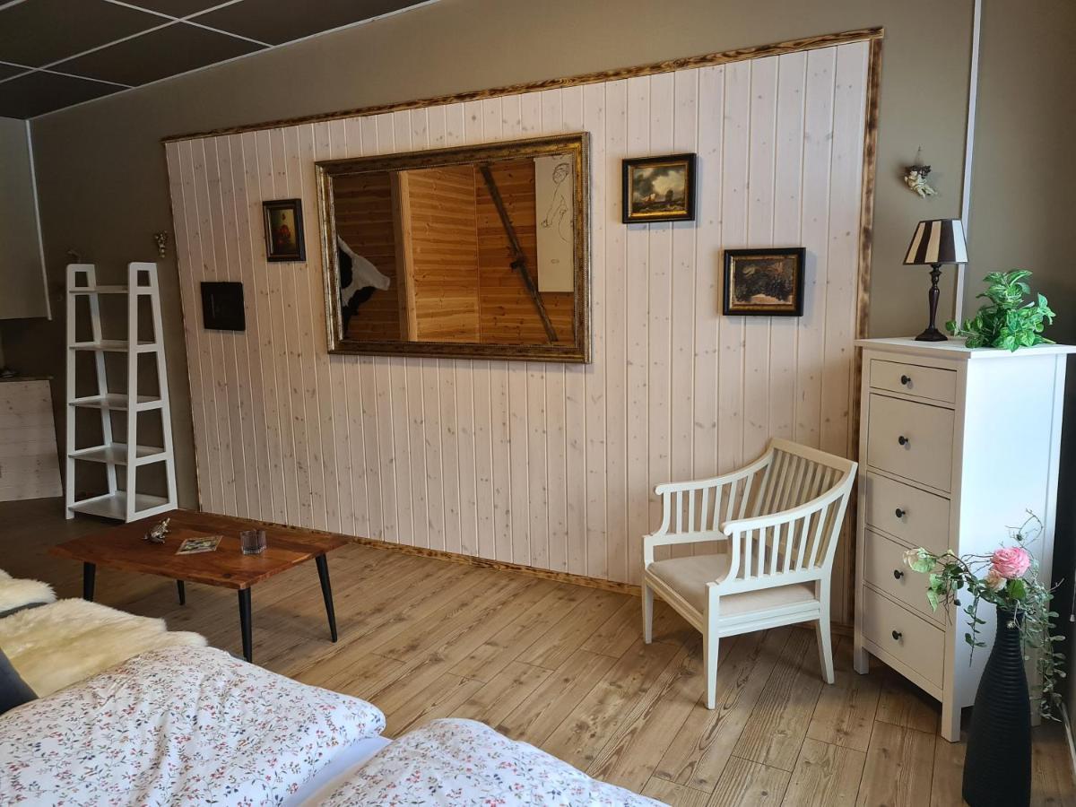 Bed and Breakfast Gaesthus Nornaes Esterno foto